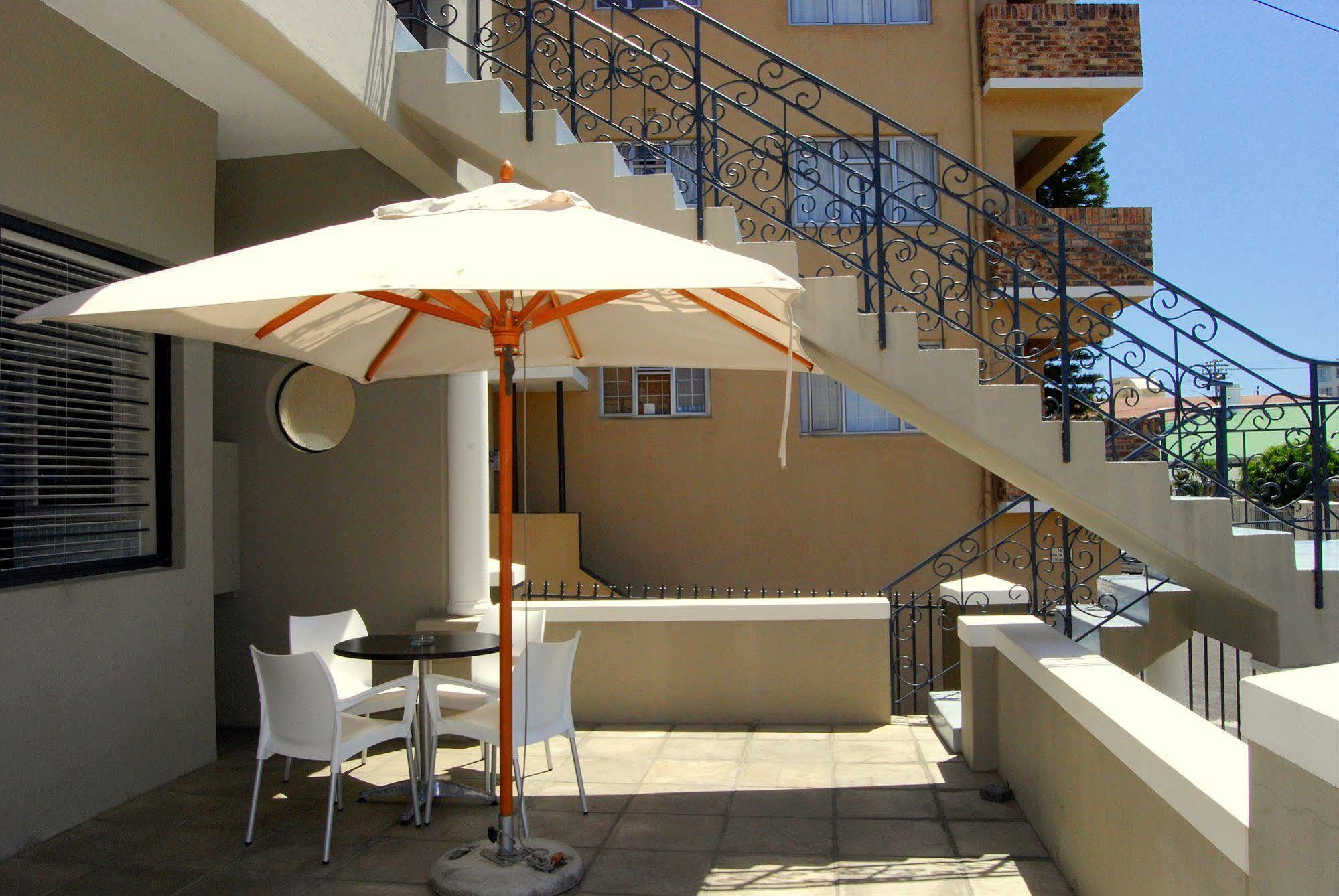 Ashanti Lodge Green Point Cape Town Exterior photo