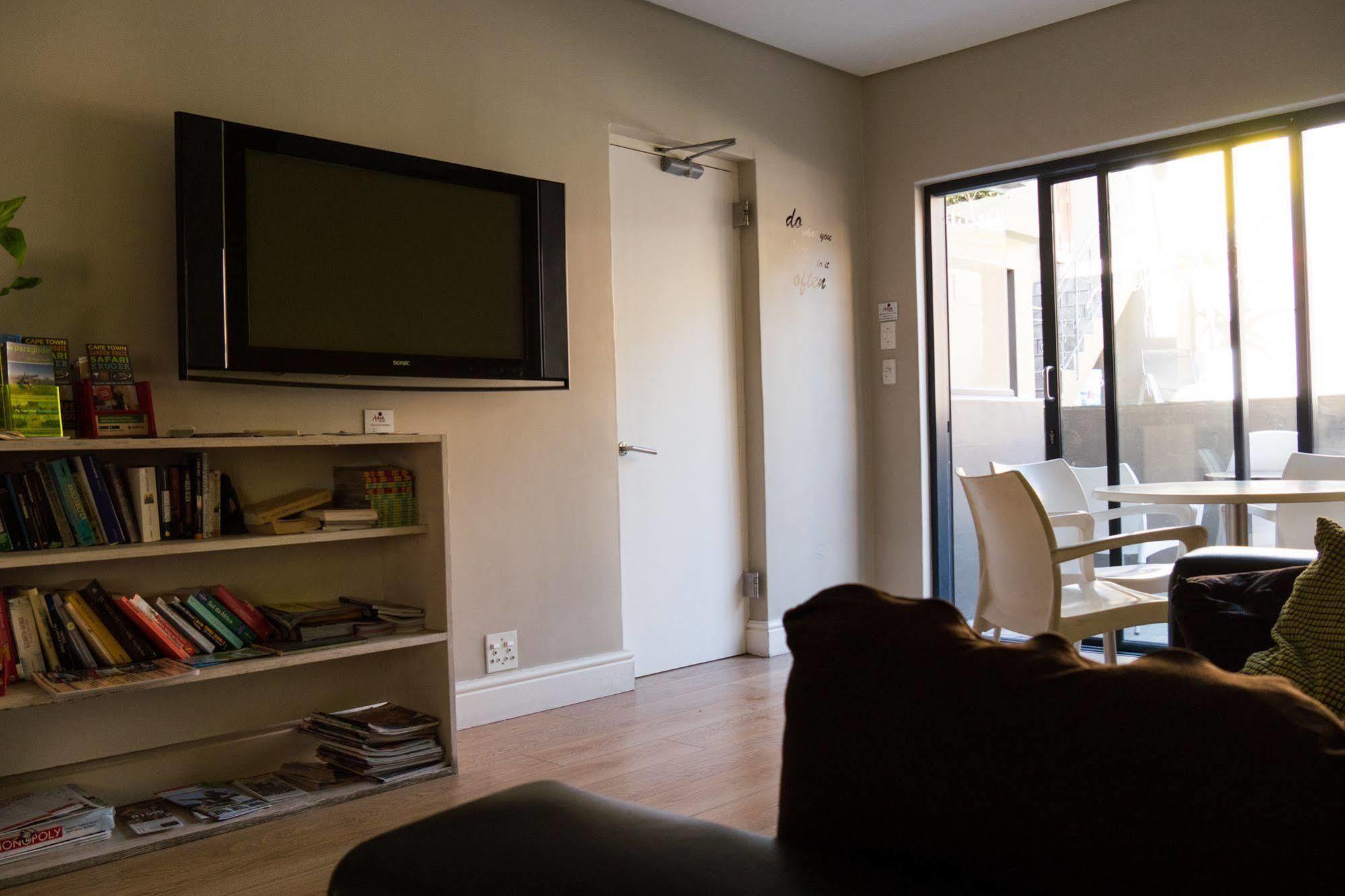 Ashanti Lodge Green Point Cape Town Exterior photo
